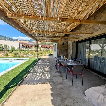 Villa House With Pool *